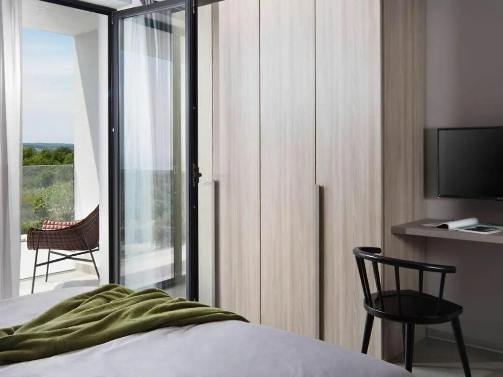 Paola Comfortable Holiday Residence Diminići
